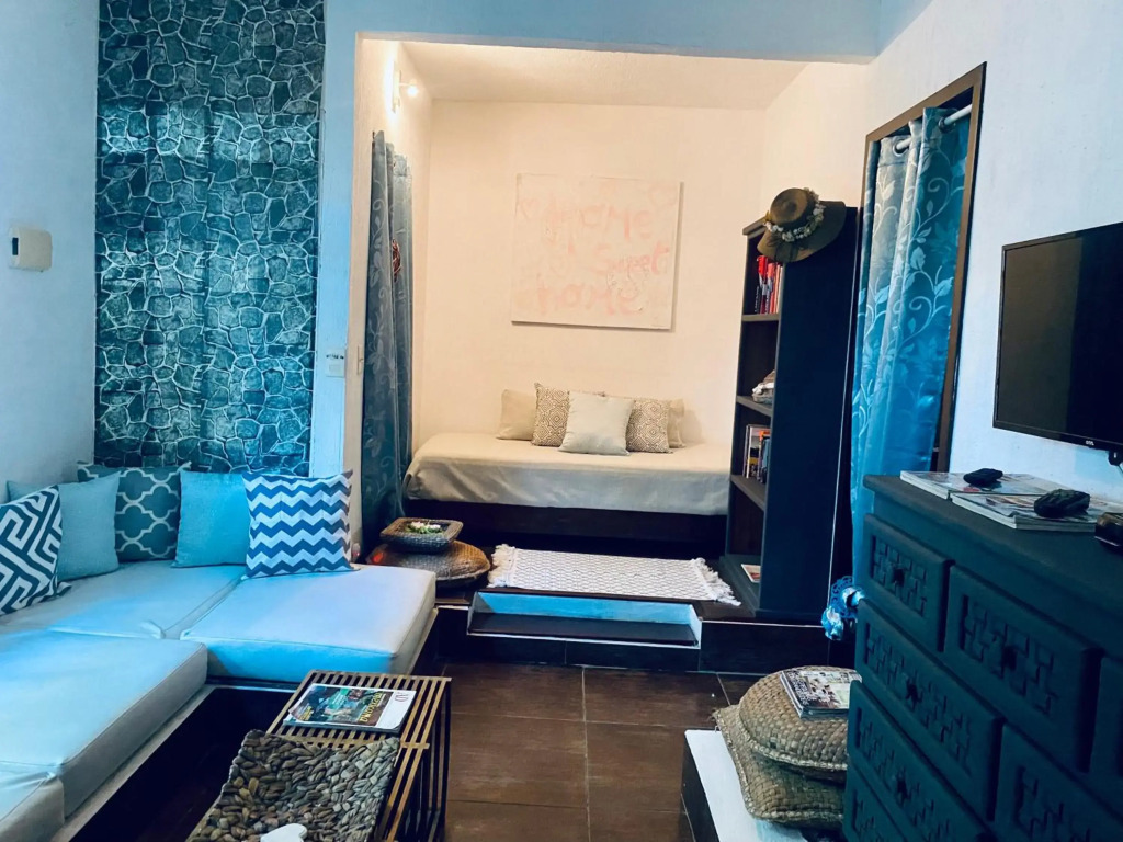 ACASADIALEXPLAYADELCARMEN A I R B N B Apartment and Studio