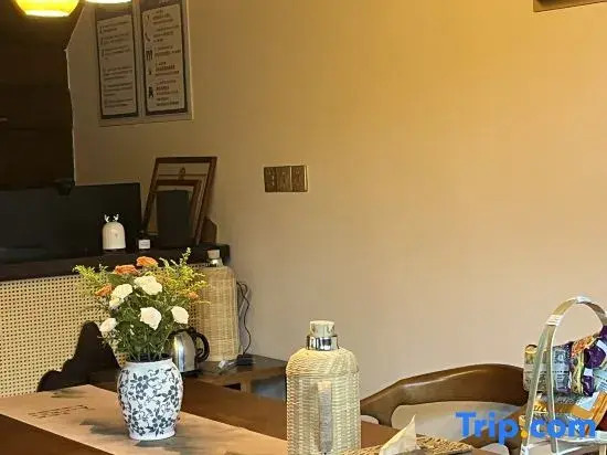 Xiangwang Homestay (Langzhong Ancient City Zhongtian Building)