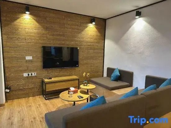 Zhugeliang Homestay
