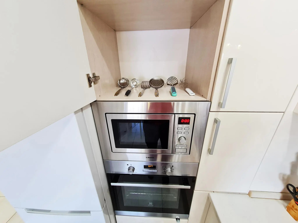 Apartaments Novosibirska, st. Bolshevistskaya, 100, 16 Floor