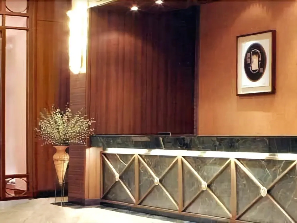 Hotel Green World