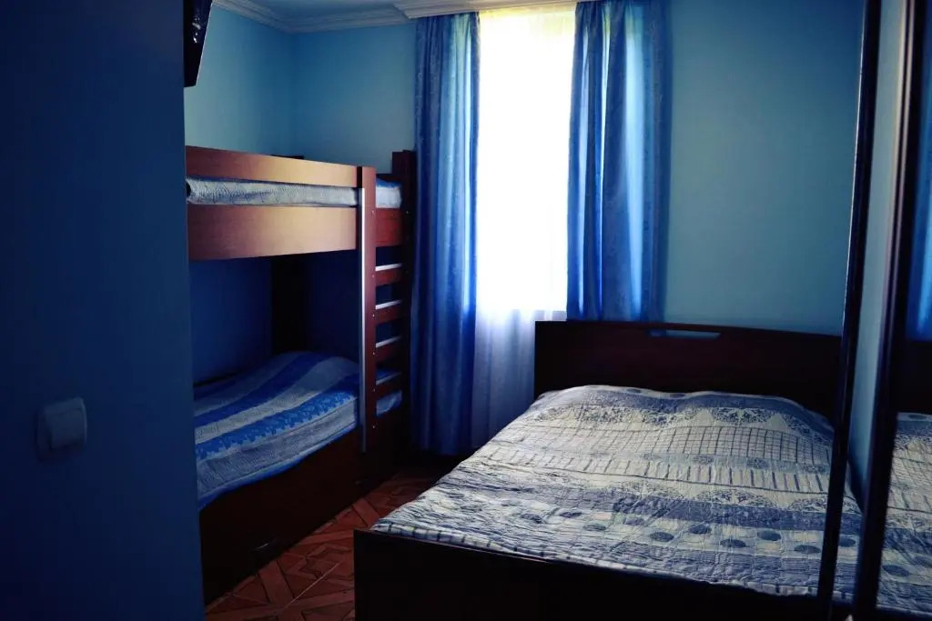 Saba Guest House