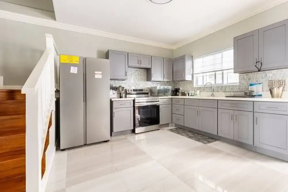 Charming Sea View Town House Chef Driver Optional