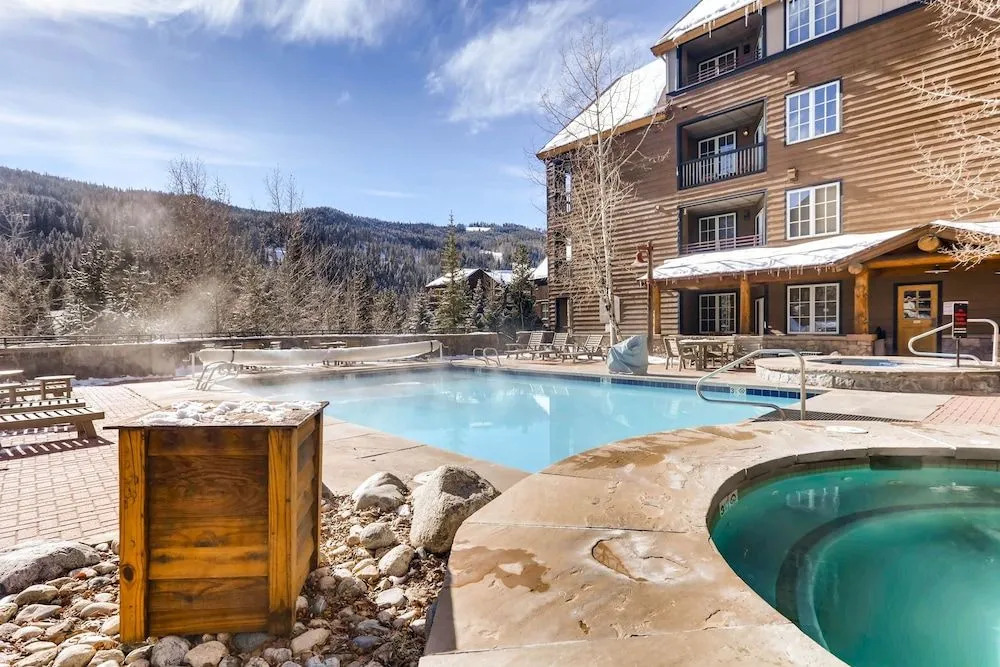 135 Dercum Dr - 1 Br Condo