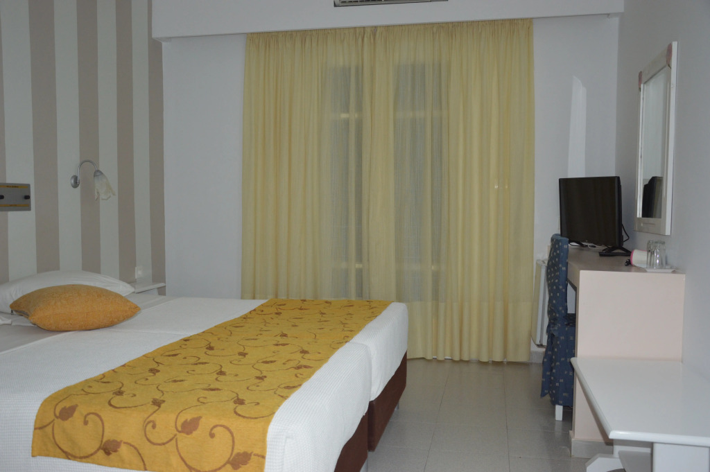 Pantheon Hotel