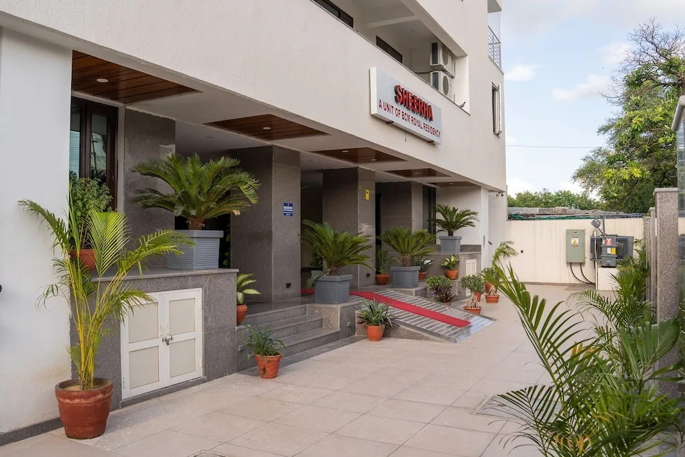 Sheerha Royal Residency