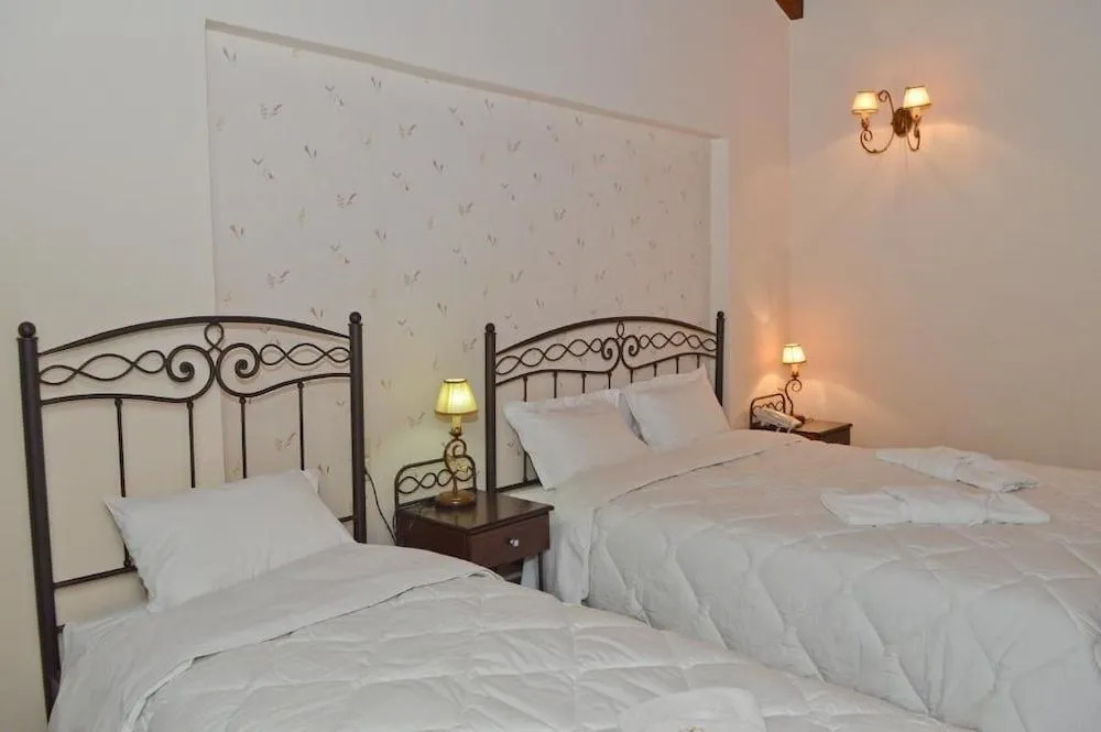 Hotel Mikri Archontissa