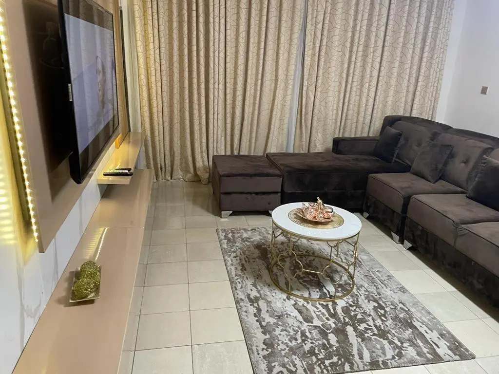 Luxury waterfront 3 bedroom apartment ikoyi