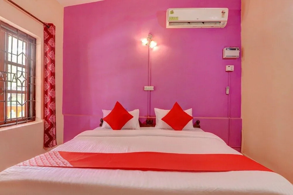 OYO 62737 Alfa Guest House