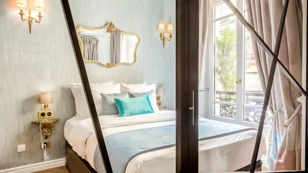 Luxury 4 bedroom 3 bathroom Aristocratic apartment - Louvre
