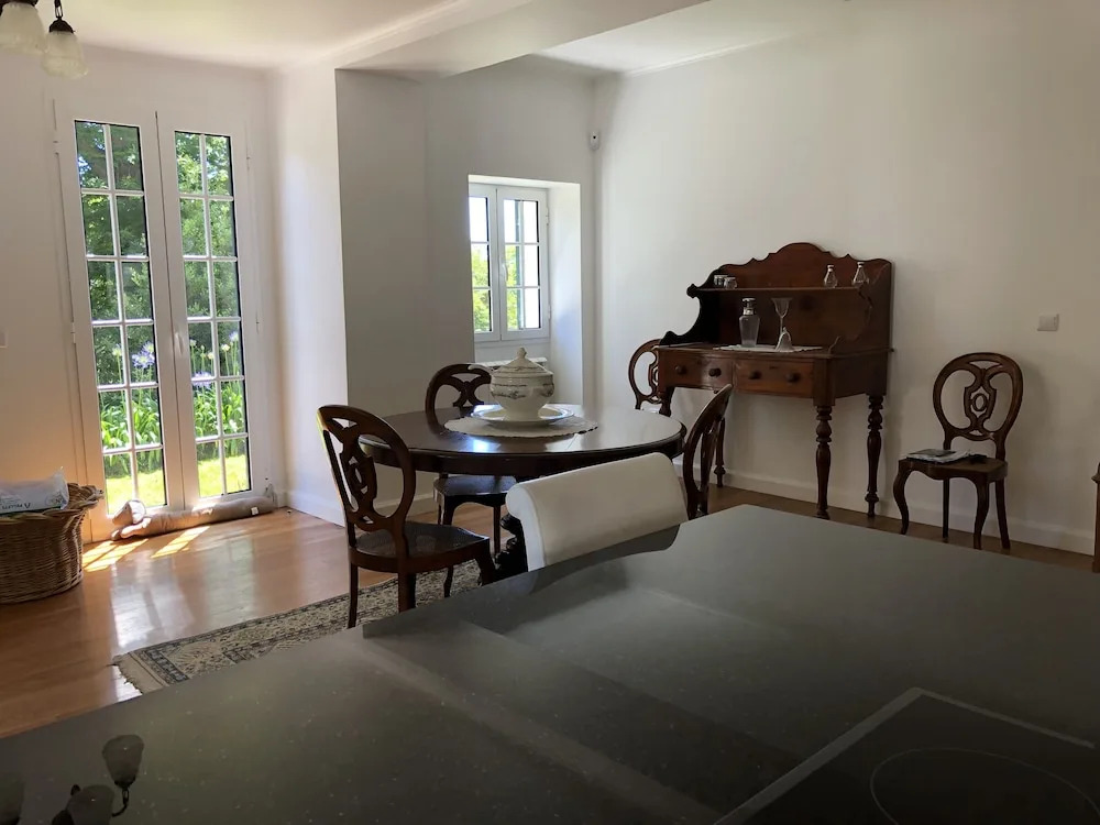 Villa-sleeps2-garden-private park