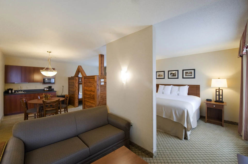 Holiday Inn Purdue - Fort Wayne by IHG