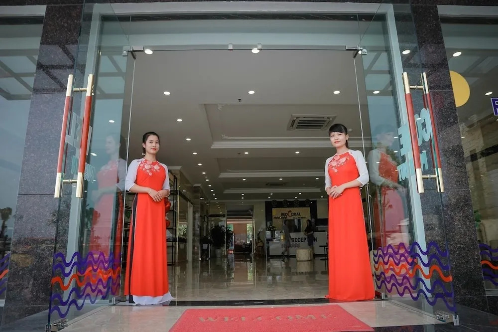 Red Coral Ha Long Hotel
