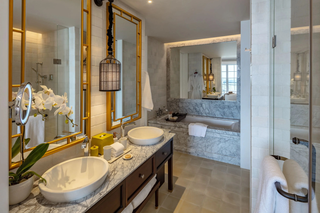 Mia Saigon - Luxury Boutique Hotel