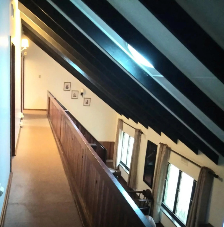Thyrsa cottage