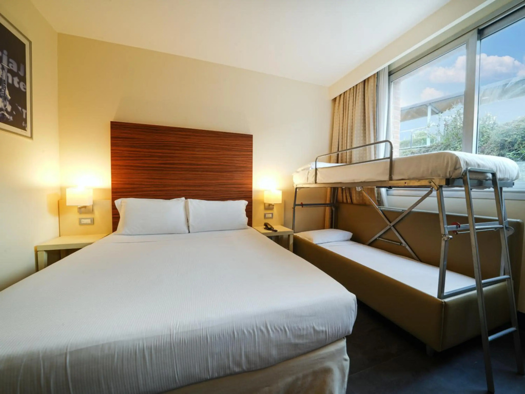 La Meridiana Bleisure Hotel