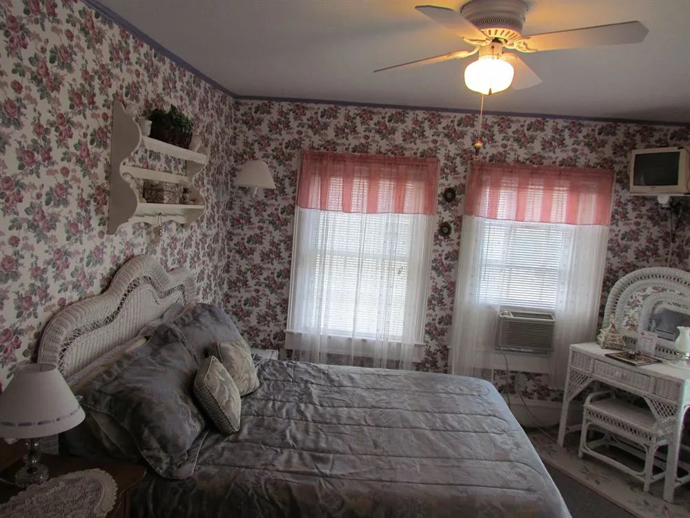 Atlantic House Bed & Breakfast