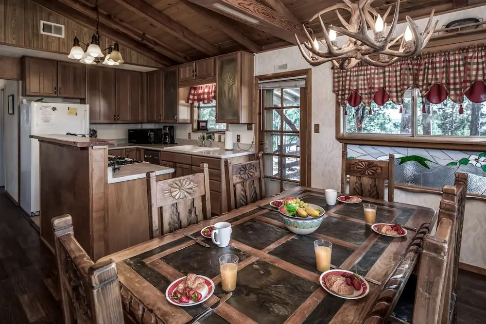 An Amazing View - Three Bedroom Cabin