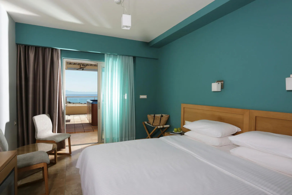 Almira Hotel