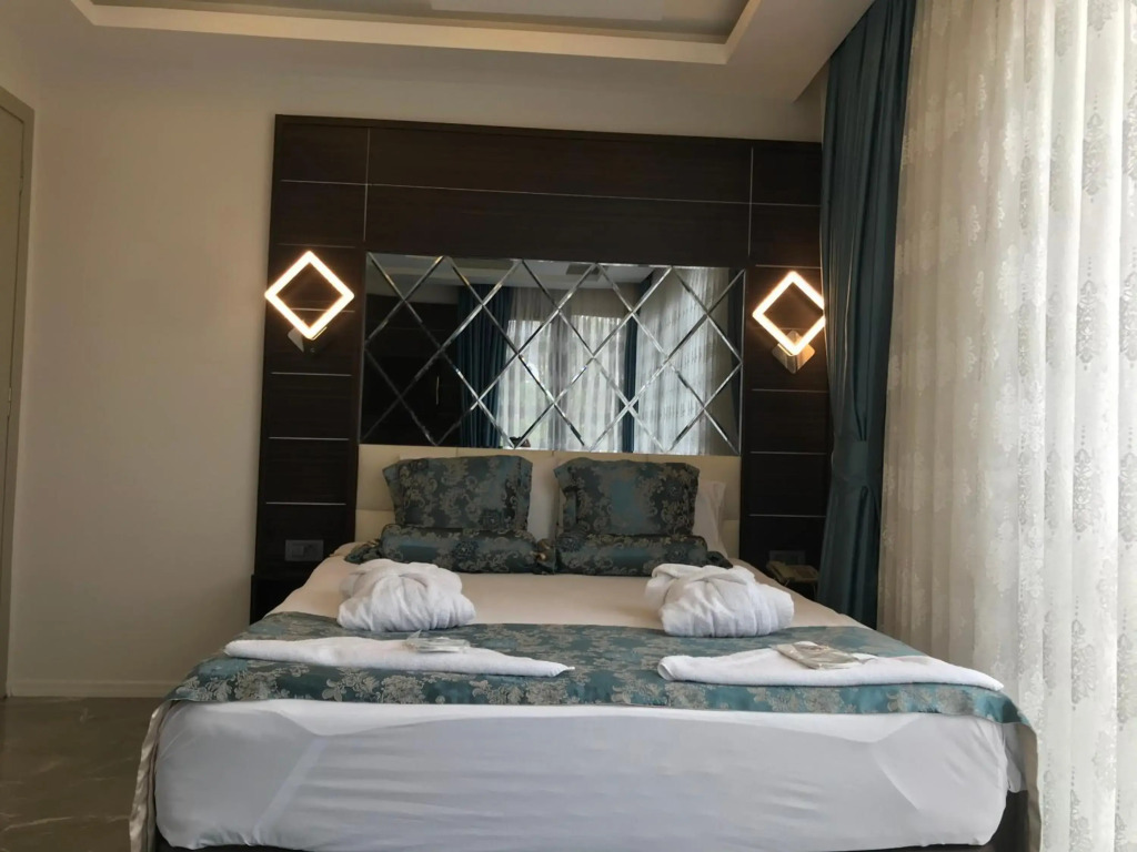 Venus Hotel