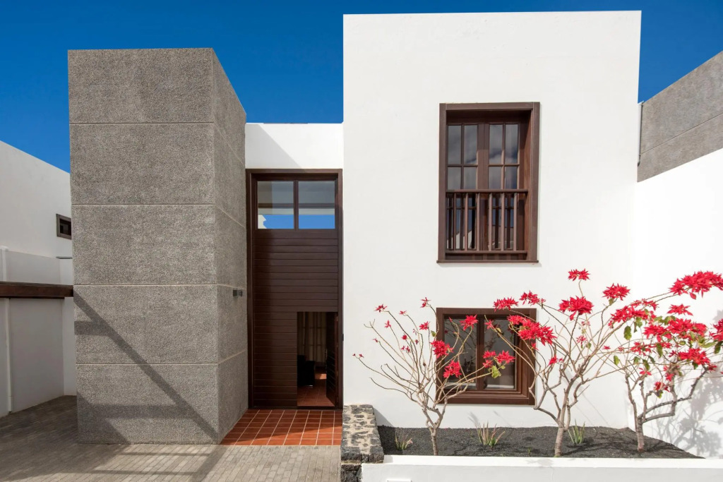 Villa Julianne 3 Heated Private Pool Walk to Beach A C Wifi Car Not Required - 2571