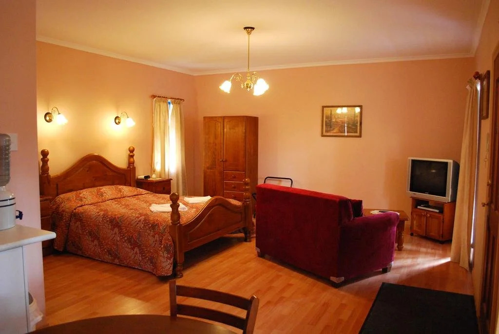 Osteria Sanso Restaurant and Accommodation