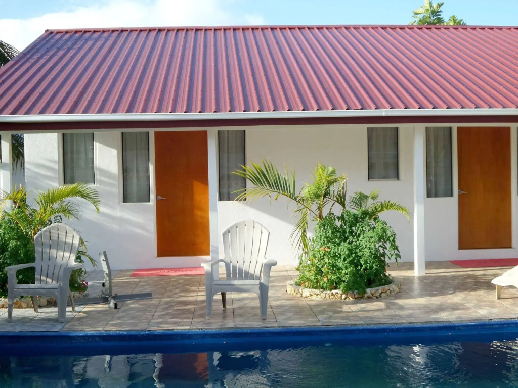 The Tropical Villa