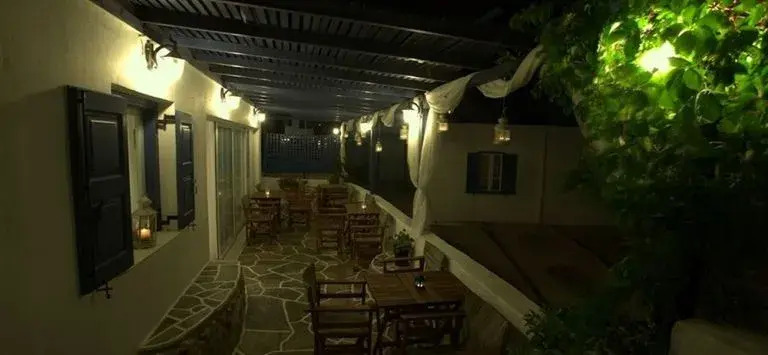 Aphrodite Hotel & Apartments