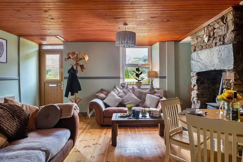 Cottage in Snowdonia With Mountain Views