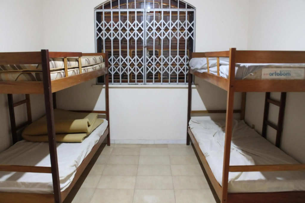 Casa muito espaçosa privativa com Piscina, Churrasqueira e área gourmet