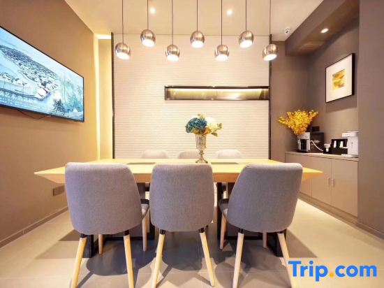 Homeinn Selected Hotel (Zhangjiakou Xuanhua Xuanfu Avenue North Railway Station)