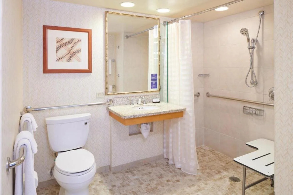 Embassy Suites by Hilton Waikiki Beach Walk