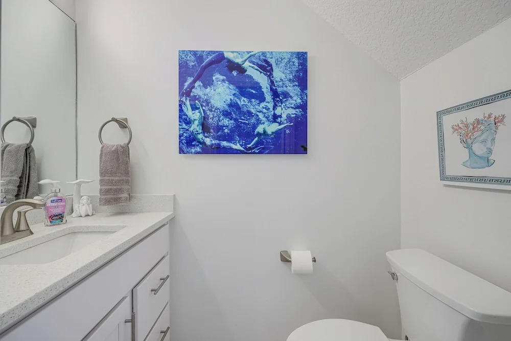 Fernandina Beach Townhome w/ Patio: Walk to Beach!