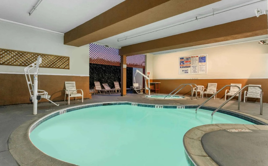 Capri Suites Anaheim
