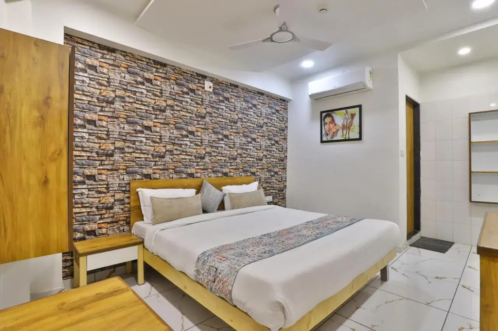 Hotel SR Rooms