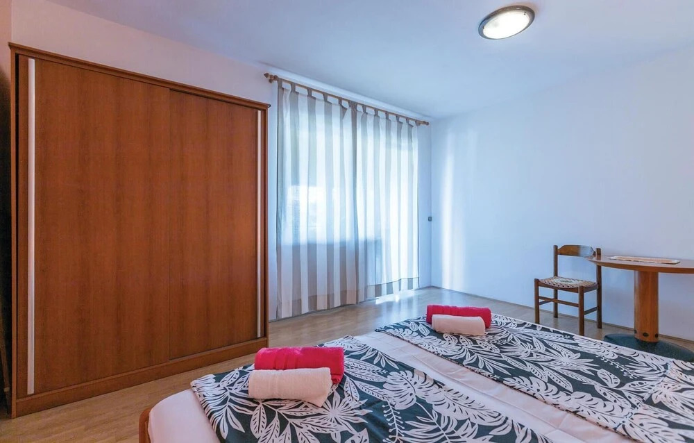 Beautiful Apartment in Rovinjsko Selo With 4 Bedrooms