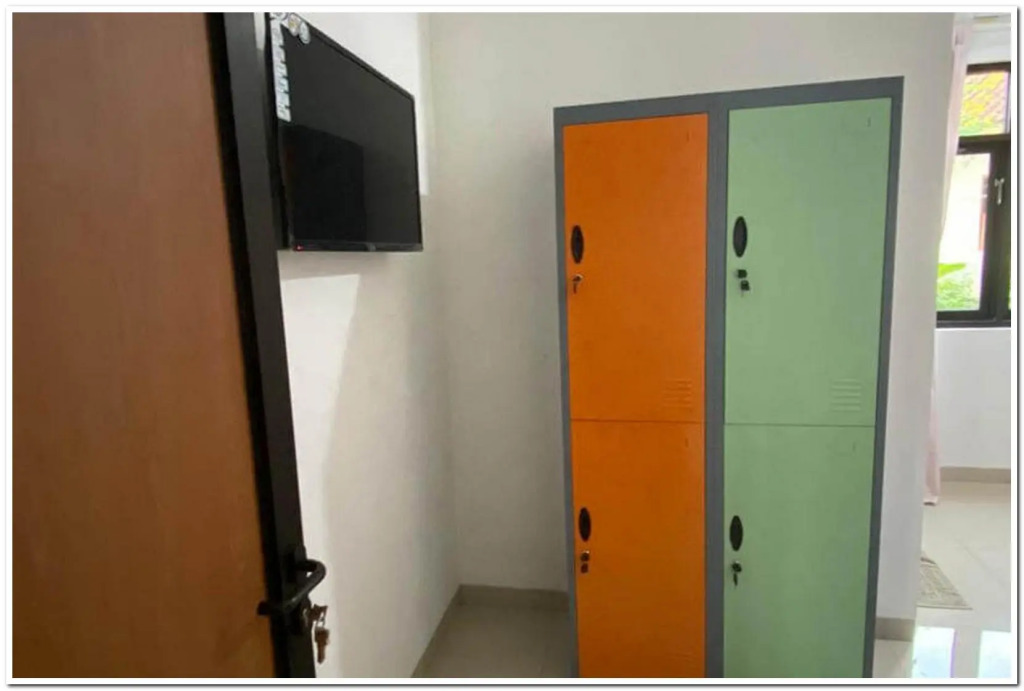 RedDoorz Syariah near Universitas Jenderal Soedirman 2