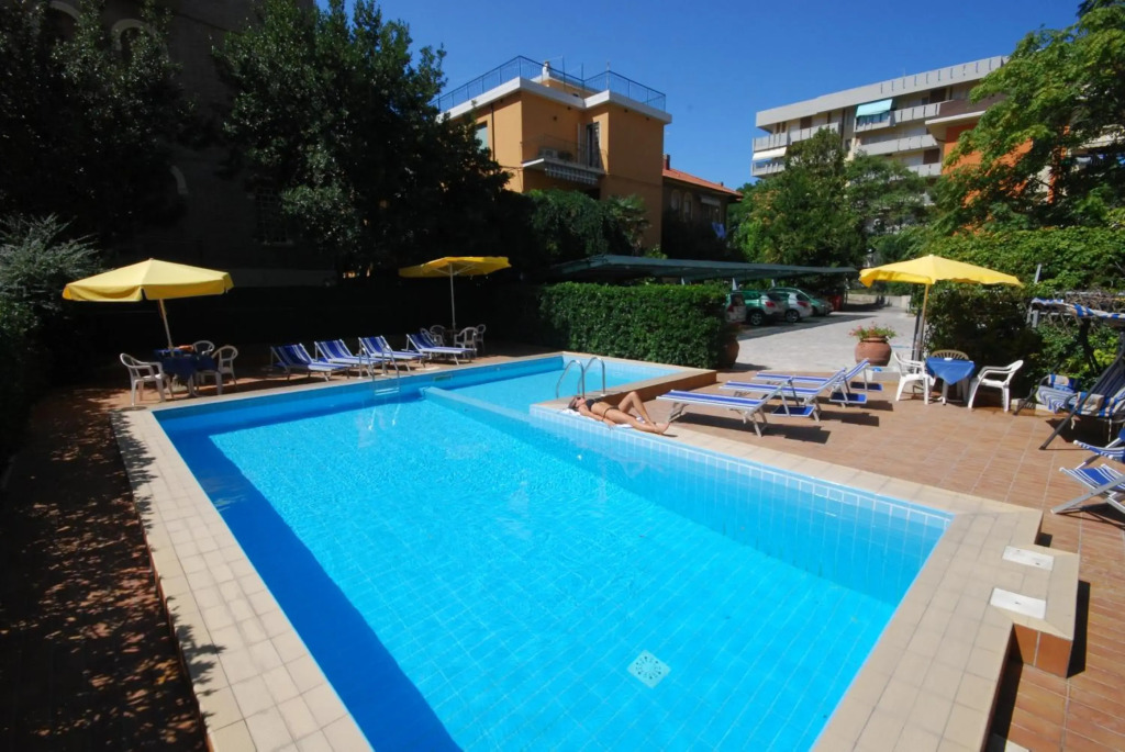 Hotel Caravelle