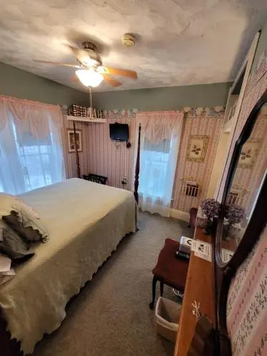 Prairie House Manor Bed and Breakfast