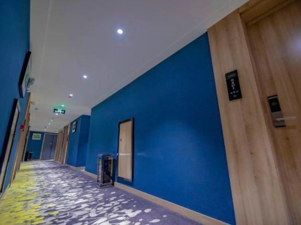 Nature Wake Spring Hotel (Shuyang Cangzhou Wenfeng Park Branch)