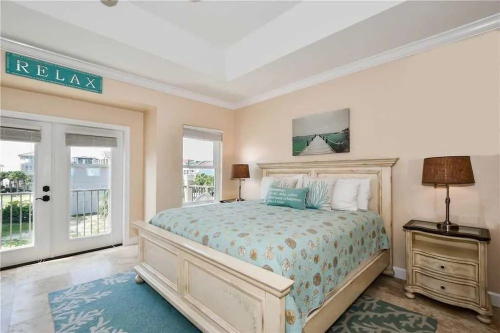 Casa Di Amore by Compass Resorts
