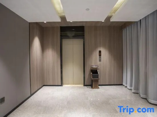 Yeste Hotel (Beihai Hepu High-speed Railway Station)