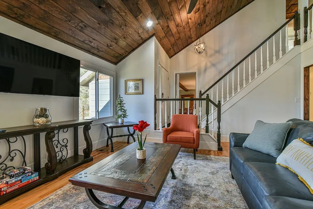 Kingdom on Knollwood