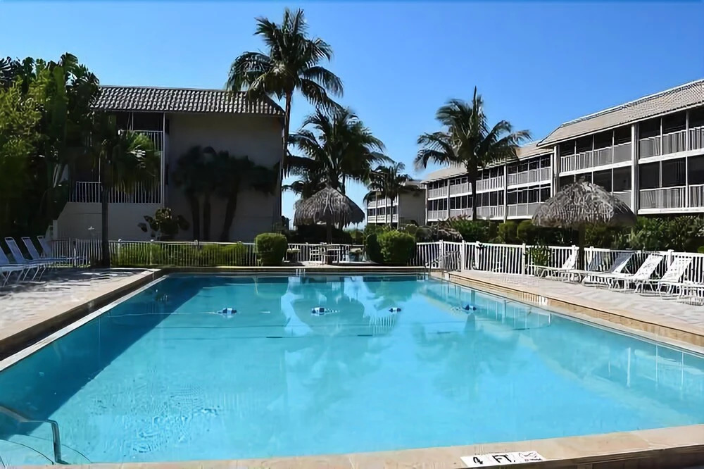 Sanibel Siesta on the Beach Unit 606 2 Bedrooms 2 Bathrooms Condo