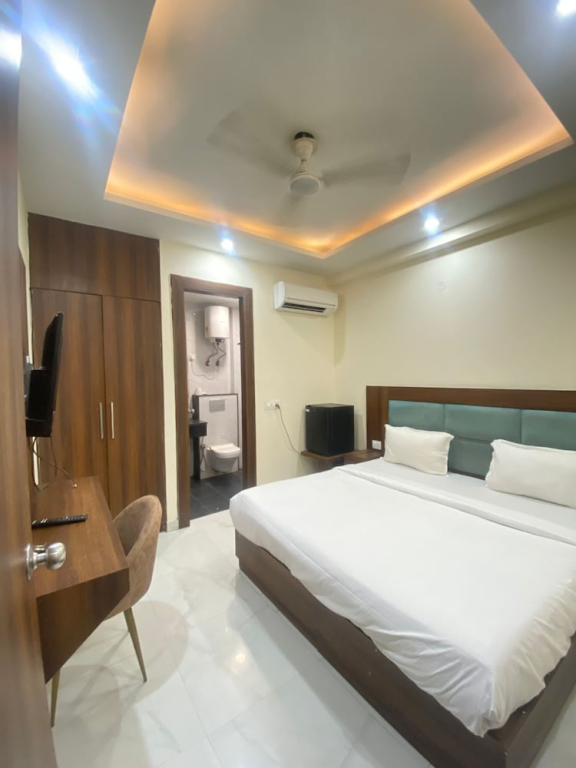 Hotel Air Admire - IGI Airport Delhi
