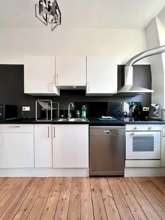 Spacious Family Apartment Midi