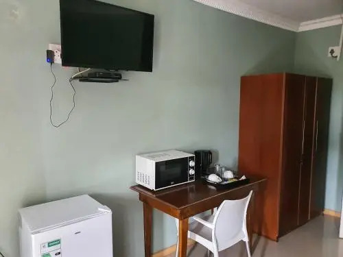 RS GARDEN GUESTHOUSE