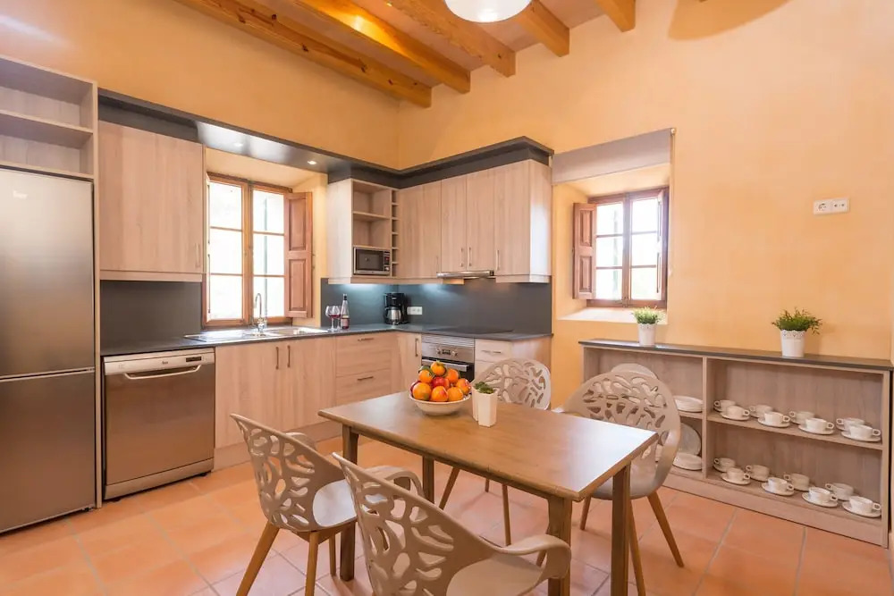 SES Cases DE S'hort