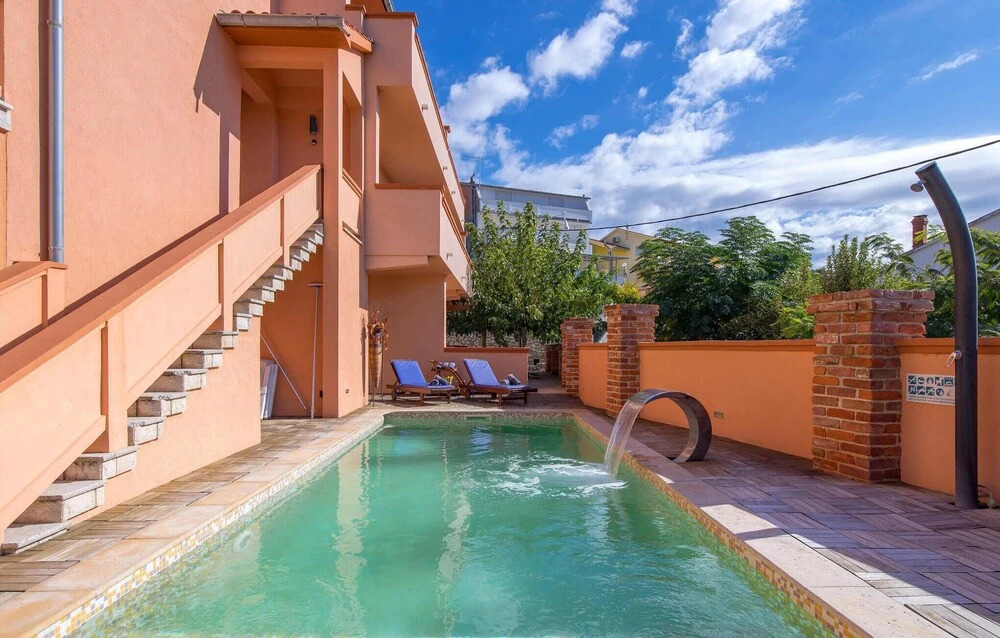Beautiful Apartment in Kampor With Wifi, 3 Bedrooms and Swimming Pool