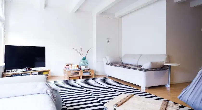 Relaxing Centre Canal View Apartment